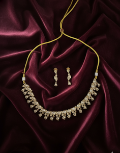 Collar de Gargantilla de Oro Antiguo Estilo Dubái de Lujo, Delicado con Cristales Transparentes, Borlas Florales, Guirnalda, Conjunto de Joyería Nupcial Vintage India - Product Image 1