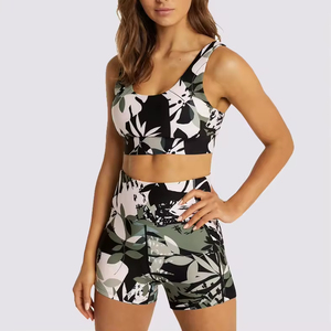 Comfortable Women Yoga Set Custom Front Logo Private Label Breathable Plaid 2-Piece Polyester/Nylon Gym Fitness Set - Product Image 1