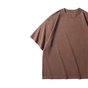 T-shirt vintage pour homme en coton premium, col rond, manches courtes, avec finition délavée rétro pour un style streetwear décontracté - Product Image 3