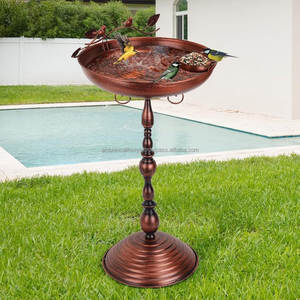 Élégante fontaine à oiseaux en métal pour patio, idéale pour la décoration de jardin extérieur, offrant une source d'eau aux oiseaux avec un matériau durable, antirouille et robuste. - Product Image 5