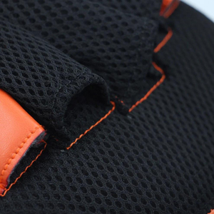 Shock Absorbing MMA Boxing Focus Pads Strike Target Shield Ergonomic Curved Hand Target Pads Half-Ball Grip Boxing Focus Mitts - Product Image 4