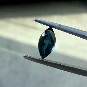 Zafiro natural azul verdoso talla marquesa, piedra preciosa suelta facetada para fabricación de joyas, diseño al por mayor - Product Image 2