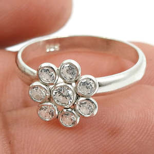Anillo de Plata de Ley 925 Auténtica con Piedra Preciosa de Circonita Blanca Natural, Corte Redondo Clásico y Brillante, Diseño de Flor, Joyería Boho - Product Image 3