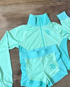 <b>Top</b> Trending Spandex Breathable Street Style 2 Piece <b>Set</b> Custom Screen Print Logo Thick Collar Zip Up Women <b>Shorts</b> <b>Set</b> - Product Image 2