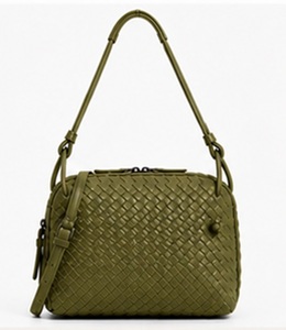Sac à bandoulière Gravs en cuir véritable fait main, style bohème anglais, pour femme, 27x5x20 cm, fermeture éclair, sangle unique, usage quotidien - Product Image 1