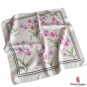 Écharpe carrée personnalisée de qualité supérieure, imprimée, légère et douce, foulard de mode pour femmes, faible MOQ, fabricant et fournisseur OEM ODM - Product Image 3