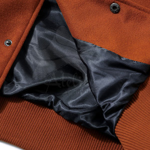 แจ็คเก็ตวาร์ซิตี้คอตั้งผ้าขนสัตว์/หนังแท้ OEM ไซส์ใหญ่สำหรับผู้ชาย แจ็คเก็ตเบสบอล Letterman คุณภาพสูง แฟชั่นลายตัวอักษร - Product Image 4