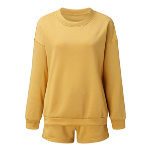 Ensemble de survêtements et shorts pour femmes de qualité supérieure, fabriqués par un fabricant OEM, vêtements de sport athlétiques pour l'automne et l'hiver - Product Image 3
