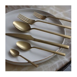Juego de cubiertos de latón de lujo para bodas, fiestas y eventos en el hogar, apto para lavavajillas, disponible en stock. - Product Image 1