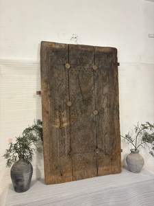 Auténtico Panel de Madera Tallado a Mano de Puerta Tribal India del Siglo XIX, Exquisito y Rústico, de Orissa, para Hogar, Oficina o Comedor - Product Image 2