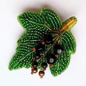 Broche de Lujo Bordado con Cuentas para Mujer, Accesorio de Moda Hecho a Mano con Cuentas de Vidrio y Perlas de Primera Calidad, Bordado Elegante a Mano - Product Image 4