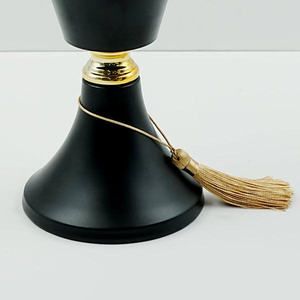 Encensoir moderne en bois blanc, finition de luxe, avec insert métallique doré et pompon décoratif, pour Bakhoor, vente en gros - Product Image 6