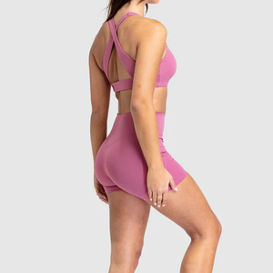 Conjunto de Sujetador Deportivo con Cuello en V y Pantalones Cortos, Diseño de Capa Base Cosida a Máquina, Ropa Deportiva con Cuello en V, Conjunto de 2 Piezas para Yoga - Product Image 2