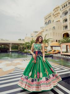 Vestido Maxi Afgano Kuchi de Algodón Verde, Bordado, Línea A, Largo hasta el Suelo, Vestido Tradicional para Mujer con Borlas para Bodas y Fiestas - Product Image 3
