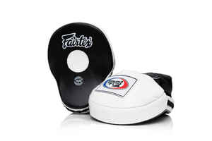 เป้าซ้อมมวยโค้งรุ่นใหม่ Fairtex คุณภาพสูง หนังแท้ สำหรับฝึกซ้อมคิกบ็อกซิ่ง มวยไทย - Product Image 6