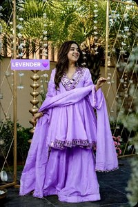 Ensemble Kurti Plazzo tendance coupe trapèze avec col orné de miroirs véritables - Product Image 2