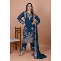 Ensemble élégant pour femme, comprenant un kurti, un pantalon et un dupatta, en faux georgette avec bordure en dentelle brodée de sequins et un look de créateur festif.