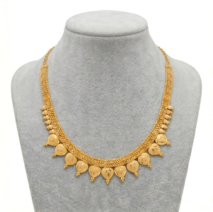 Collar con Colgante de Corazón Ajustable, Chapado en Oro, para Mujer, de Divyoro, Ideal para Bodas y Todas las Ocasiones - Product Image 1