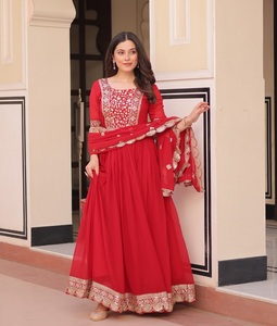 Colecciones de Salwar Kameez de estilo indio-pakistaní, tradicionales, de tela de georgette sintética, para bodas, para mujeres, con bordados. - Product Image 1