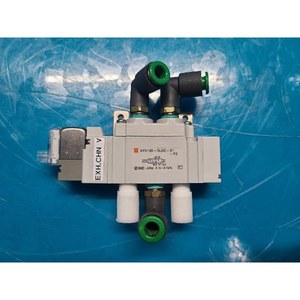 Vanne solénoïde 5 ports SMC SY5120-5LOZ-01-F2, utilisée comme pièce détachée pour équipement semi-conducteur Legacy - Product Image 4