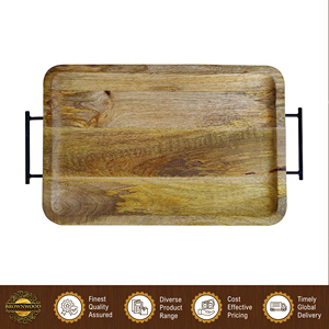Fabricant leader de plateaux de service en bois de manguier massif de haute qualité, design moderne, sculptés à la main, avec poignée en métal, vente en gros - Product Image 6