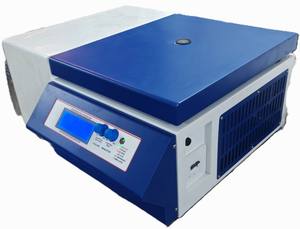 Centrifugeuse universelle réfrigérée haute vitesse pour usage hospitalier et laboratoire clinique, affichage numérique, capacité 24 tubes x 2 ml - Product Image 3