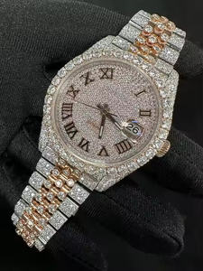 Montre analogique à quartz élégante pour homme avec détails en diamant moissanite, montre-bracelet de luxe durable pour un usage quotidien - Product Image 3