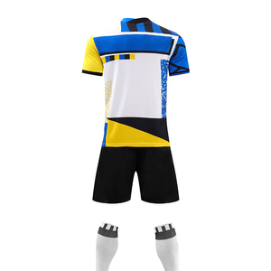 Uniforme de Fútbol Sublimado Personalizado para Hombre, Venta Caliente, OEM, Logotipo Personalizado, Manga Corta, Secado Rápido - Product Image 2
