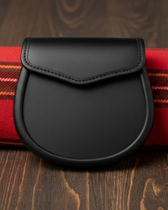 Sporran de Cuero para Kilt Escocés |   Cuero Genuino Hecho a Mano de Primera Calidad |   Accesorios para Kilt para Hombre |   Perfecto para ropa de montaña - Product Image 3