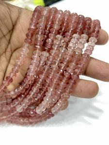 แหวนประดับลูกปัดพลอยธรรมชาติเกรด AAA สีชมพูสตรอเบอร์รี่ควอตซ์ทรงเหลี่ยมขนาด 8 มม. ความยาว 8 นิ้ว - Product Image 3