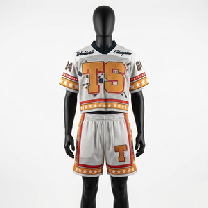 เสื้อยืดตาข่ายระบายอากาศพรีเมียม 160 GSM และกางเกงขาสั้น ชุดสีเขียวอมฟ้า ทอง ขาว ดีไซน์ลายแผง พร้อมโลโก้แบบซับลิเมชั่นสั่งทำพิเศษสำหรับชุดผู้ชาย - Product Image 4