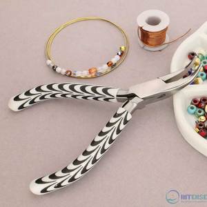 คีมปากแหลมสเตนเลสสตีลลายม้าลาย ขนาด 5 นิ้ว 127 มม. ด้ามจับสบายมือ พร้อมสปริงคู่ สำหรับทำเครื่องประดับ - Product Image 6