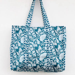 Bolsa de Mano Grande Reversible de Algodón Acolchado Estampada a Mano, Ecológica para Compras, Bolsa de Supermercado, Hecha a Mano, Estilo Bohemio - Product Image 1