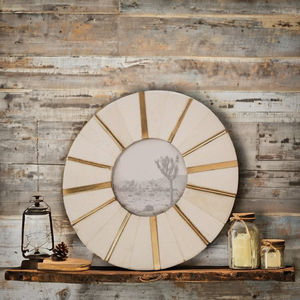 Cadre photo rond 3x3 en os sculpté à la main avec laiton, cadre de table ovale vintage en résine fait main, cadres suspendus avec chevalet - Product Image 6