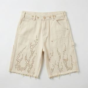 กางเกงยีนส์ขาสั้นพรีเมียมสำหรับผู้ชาย ออกแบบใหม่สำหรับเล่นกีฬา มีไซส์ผู้ใหญ่ ขายส่ง รับทำโลโก้ สีตามสั่ง สไตล์ประดับเพชร - Product Image 1