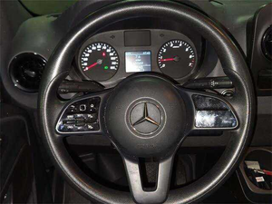 Furgoneta de Pasajeros Usada en Excelentes Condiciones, Modelo 2024, 2500 170, Techo Alto, Tracción Trasera, Lista para Conducir - Product Image 4