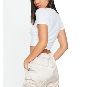 Camiseta Corta de Algodón Blanco para Mujer, Cuello Redondo, Ajustada, Lisa, con Logotipo Personalizado, Venta al Por Mayor, OEM, Marca Privada - Product Image 2