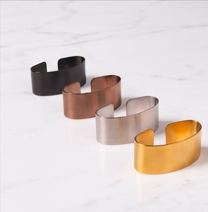 Juego de Anillos para Servilletas Semicirculares de Metal Moderno, 4 Colores, Acabado Mate, Decoración de Mesa para Bodas y Cenas - Product Image 1