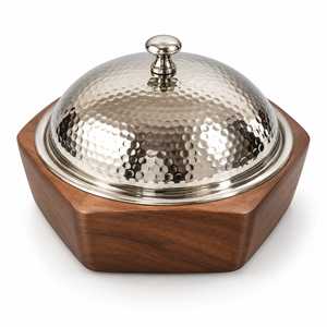 Plat à réchaud rond avec support en bois, base en bois, revêtement extérieur en bois, chauffe-plat artisanal en bois - Product Image 1