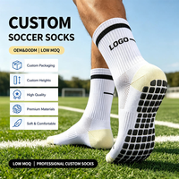 Chaussettes de football personnalisées à forte valeur ajoutée Chaussettes à prise en main d'usine Chaussettes antidérapantes
