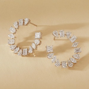 Clásicos pendientes de diamantes cultivados en laboratorio de 5.80 quilates, con diseño de racimo, en oro macizo de 14k, joyería nupcial para mujer. - Product Image 1