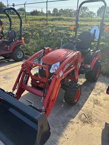 Mini-tracteur Kioti avec chargeur frontal, 25 CV, transmission par engrenages, garantie 4 ans pour une utilisation agricole à haute productivité - Product Image 4