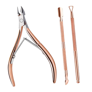 Kit de manucure professionnel 3 pièces en titane multicolore pour éliminer les peaux mortes, comprenant pousse-cuticules et coupe-ongles - Product Image 1