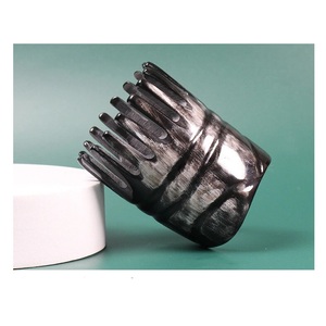 Outil de massage Gua Sha en corne, peigne à dents larges pour le cuir chevelu, brosse à shampoing, masseur de spa pour la tête, pour usage domestique - Product Image 4