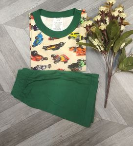 ชุดเสื้อเชิ้ตและกางเกงขาสั้นลายการ์ตูนลำลองสำหรับเด็กผู้ชาย ผ้าโพลีเอสเตอร์ 2 ชิ้น ชุดเซ็ต 6-9 ปี รุ่นกวางตุ้ง 4100 บริการ ODM ผ้า Worsted - Product Image 3