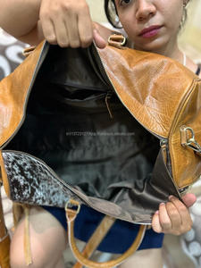 Nuevas bolsas de lona de cuero de piel de vaca con flecos de estilo Vintage hechas a mano, bolsas de viaje grandes con flecos de cuero de vaca Unisex occidental - Product Image 6