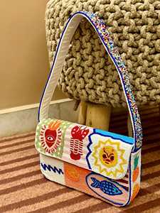 Sac à bandoulière pliable fait main en perles, forme selle, pour femme, motif dessin animé bohème, sangle unique, style vacances à la plage, fermeture à rabat - Product Image 4