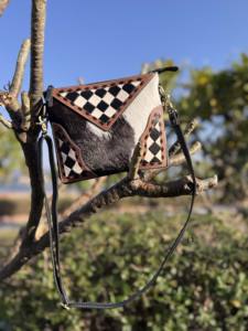 Sac à main en cuir de vachette véritable, dernier cri, motif damier gravé à la main, style bohème vintage, fait main, élégant, sac à bandoulière - Product Image 5