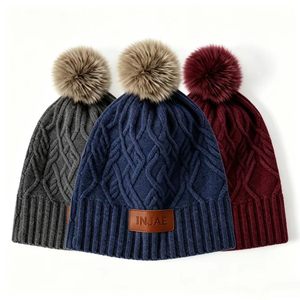 Bonnet tendance avec patch en cuir embossé INJAE, bonnets tricotés chauds pour l'hiver, pour un usage quotidien - Product Image 5