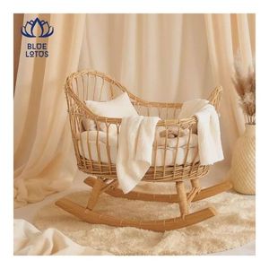OFERTA LIMITADA Cuna de Ratán 2026 con Estructura Segura Premium para la Comodidad del Bebé y un Suave Balanceo para un Cuidado Relajante - Product Image 1